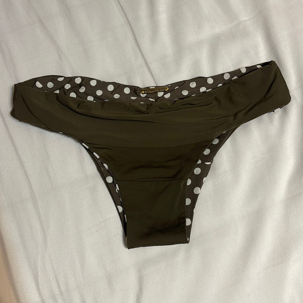 San Lorenzo reversible bottoms size small